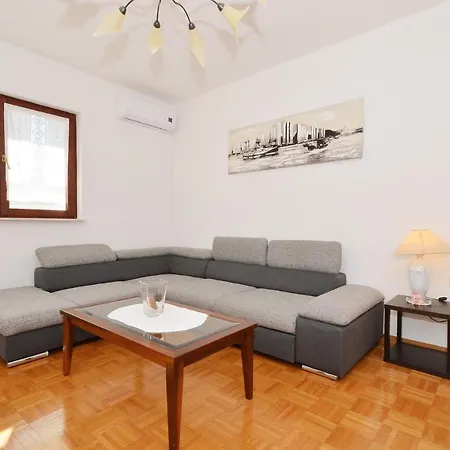 Apartment Luky 3
